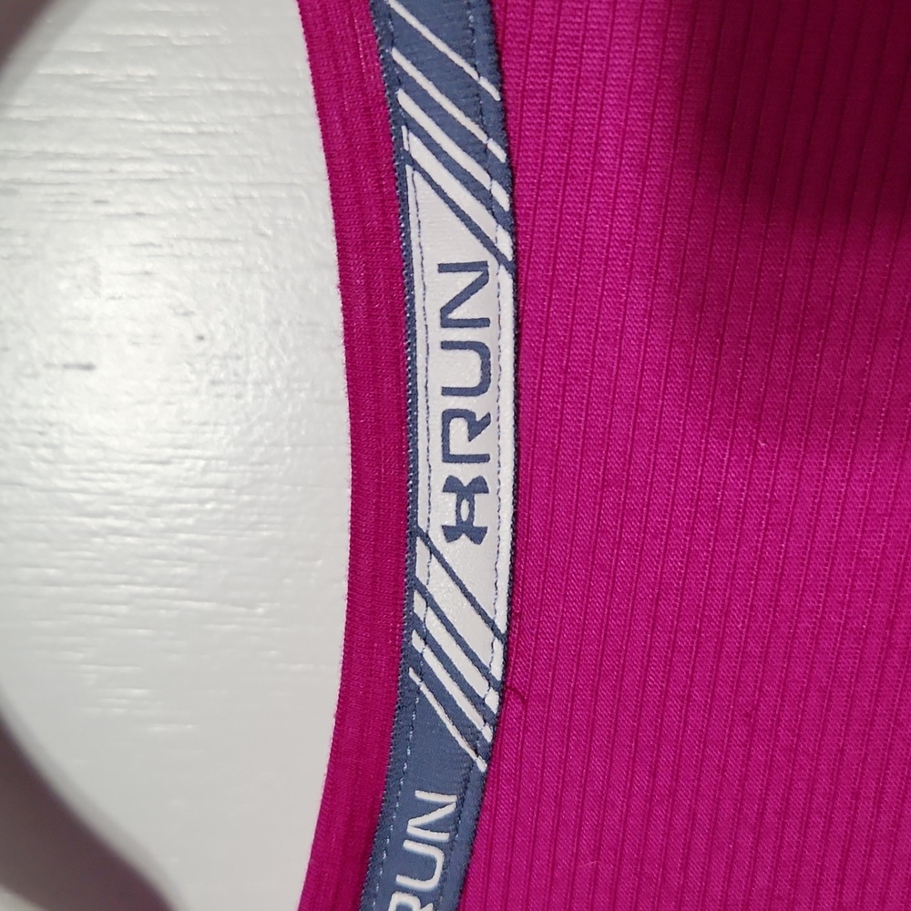 Workout top - Picture 5 of 5